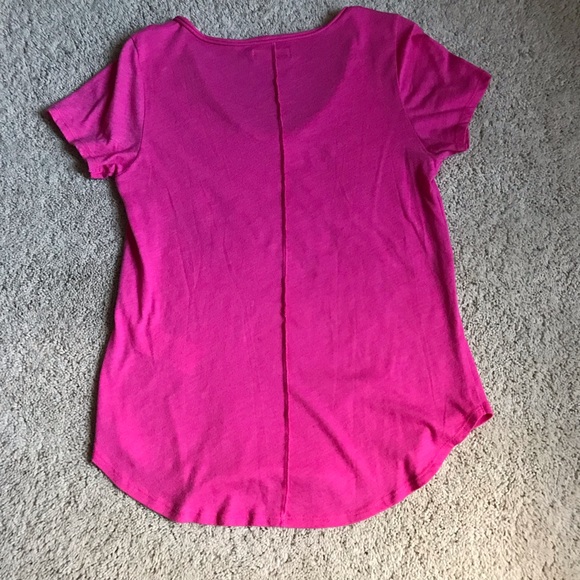 Pink hollister shirt - Picture 2 of 2